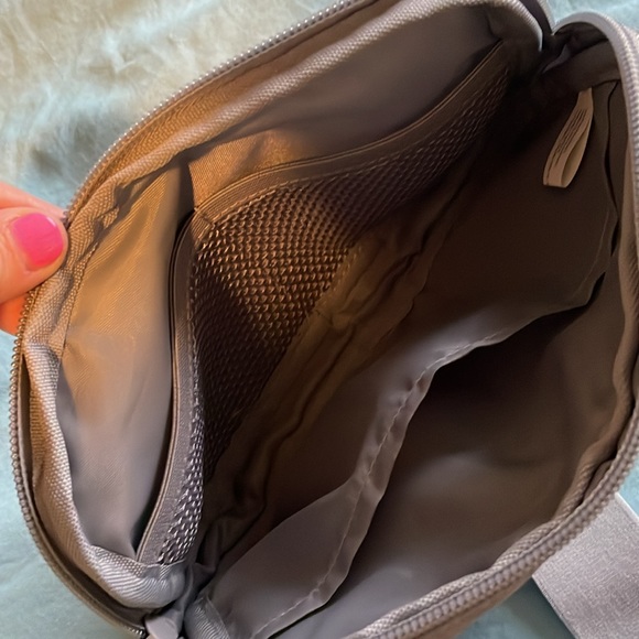 Victoria’s Secret Belt Bag - Picture 3 of 4